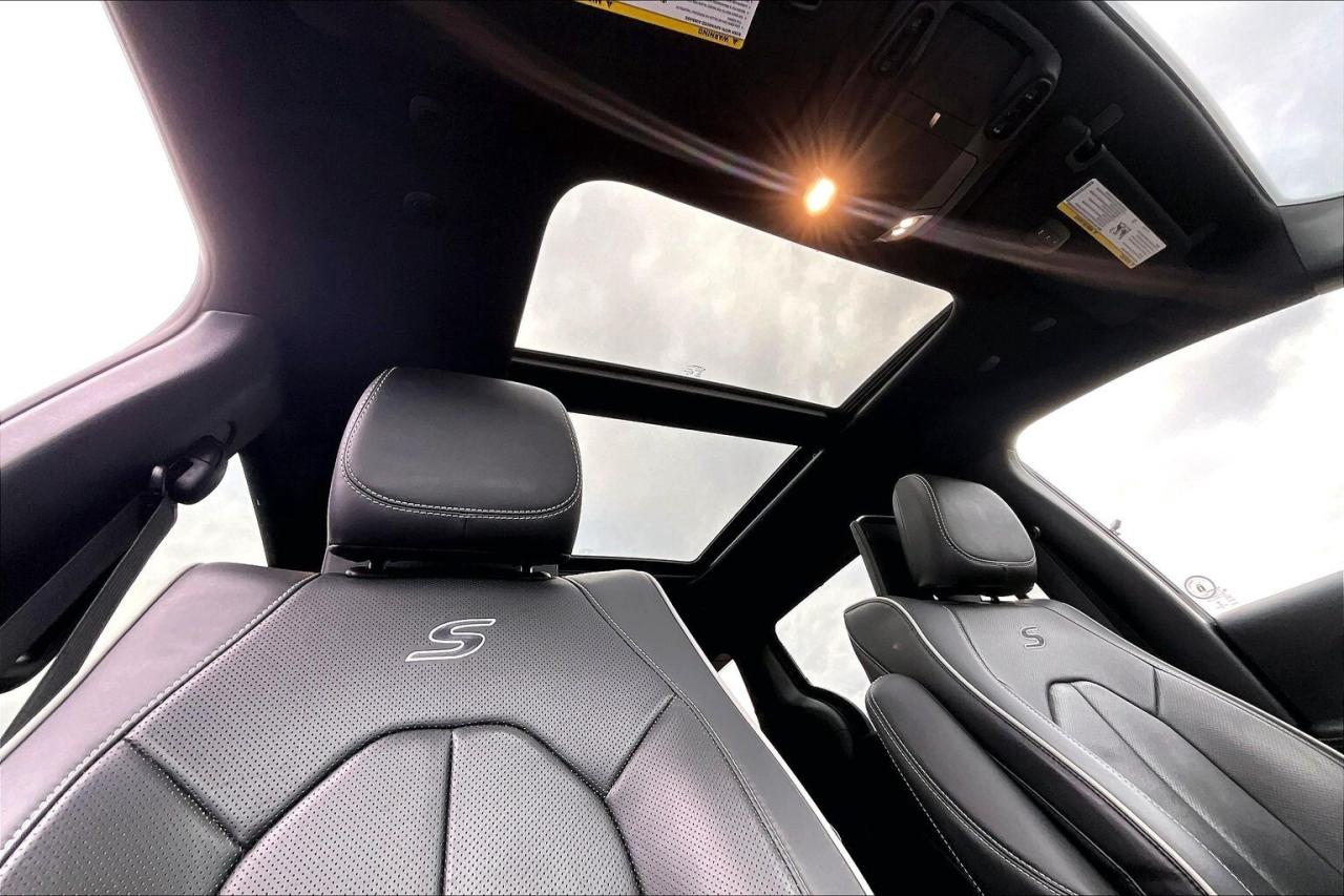 2023 Chrysler Pacifica Hybrid Limited PHEV S Appearance | Theatre Grp | FWD Photo