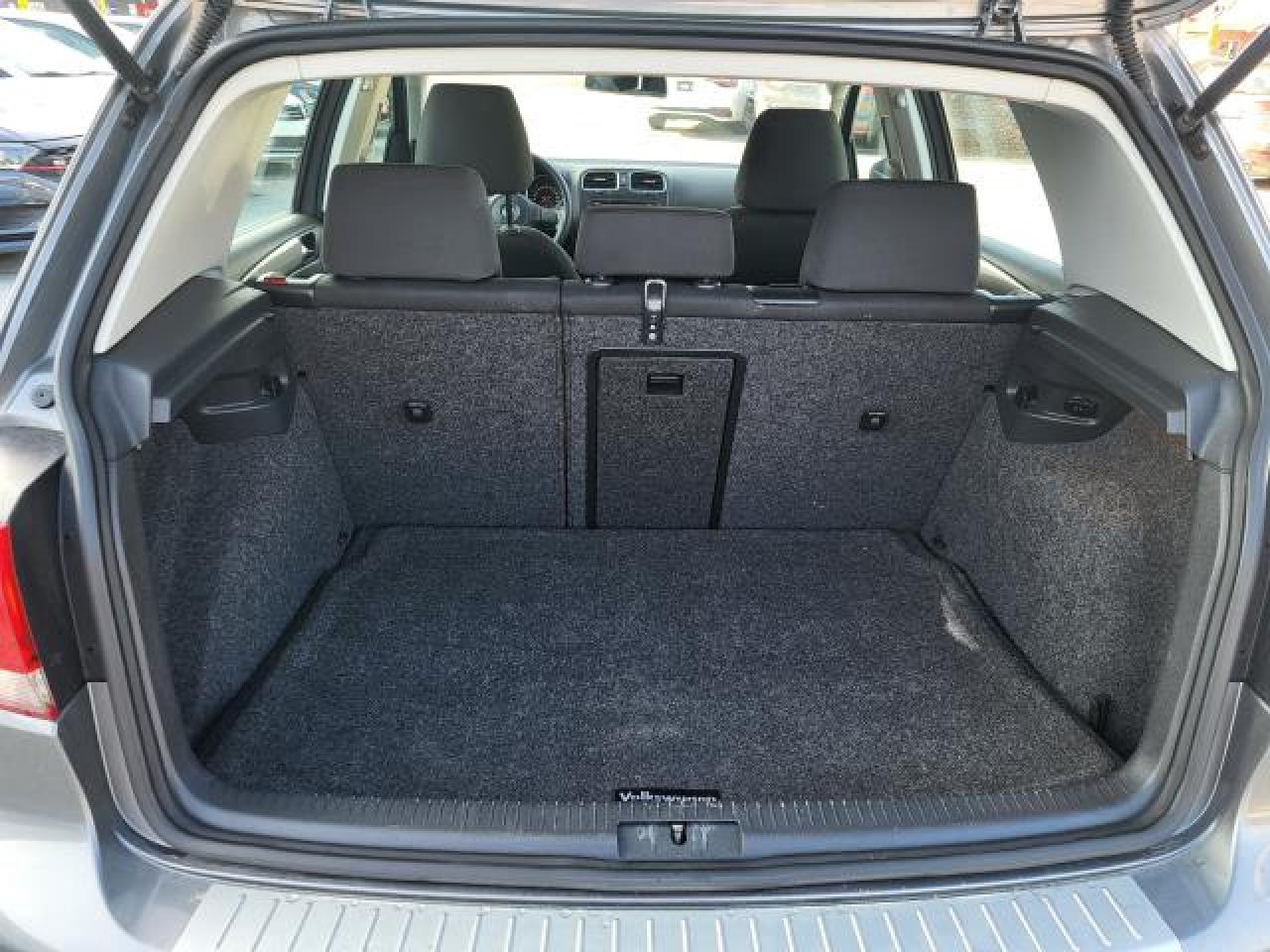 2013 Volkswagen Golf TRENDLINE Photo36