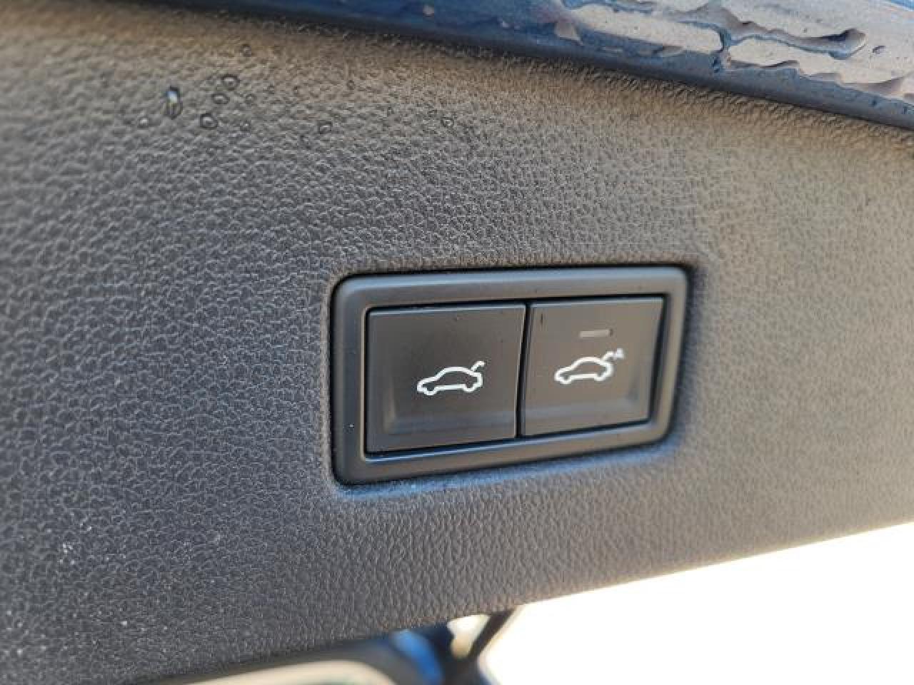 2018 Volkswagen Tiguan Highline Photo