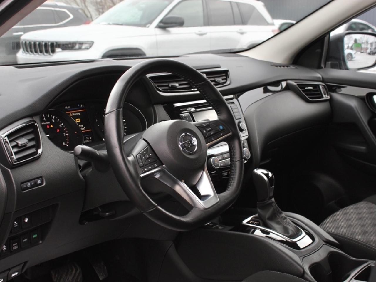 2023 Nissan Qashqai SV AWD  - Sunroof -  Heated Seats Photo