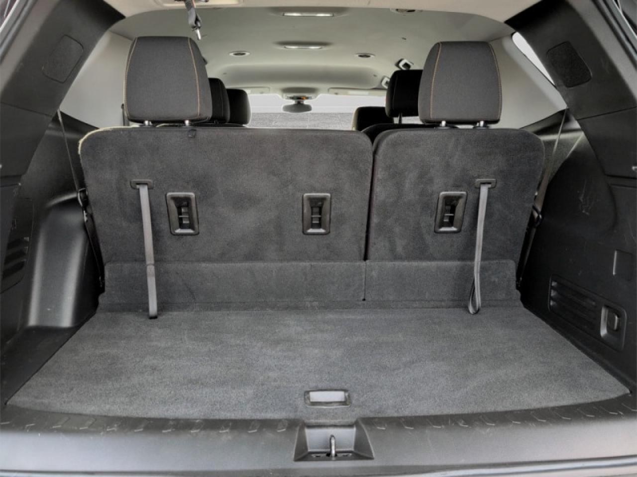 2021 Chevrolet Traverse LT  **CLEAN CARFAX - AWD** Photo