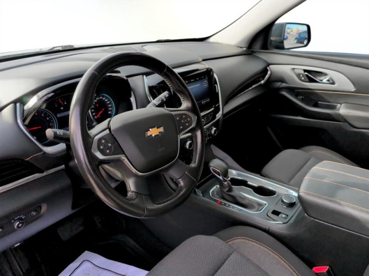 2021 Chevrolet Traverse LT  **CLEAN CARFAX - AWD** Photo