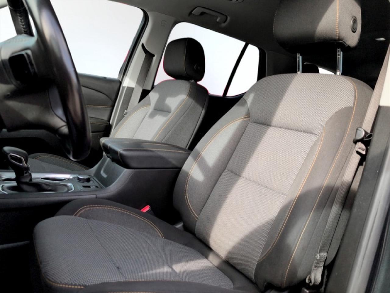 2021 Chevrolet Traverse LT  **CLEAN CARFAX - AWD** Photo