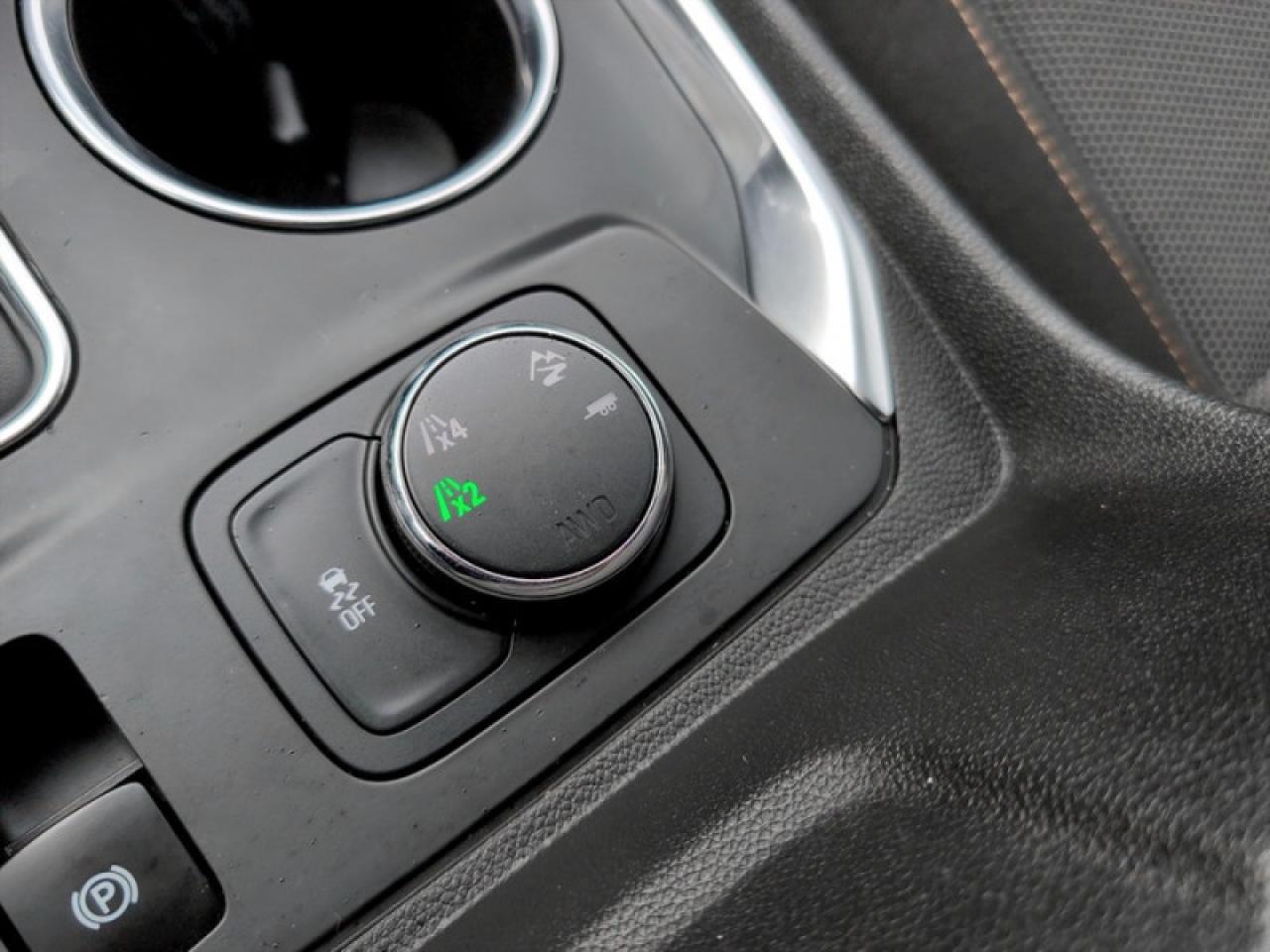 2021 Chevrolet Traverse LT  **CLEAN CARFAX - AWD** Photo