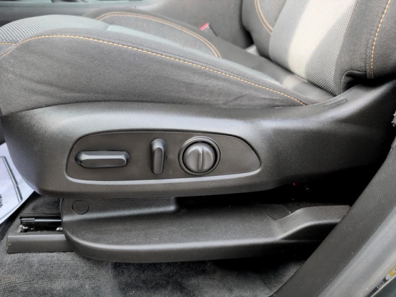 2021 Chevrolet Traverse LT  **CLEAN CARFAX - AWD** Photo