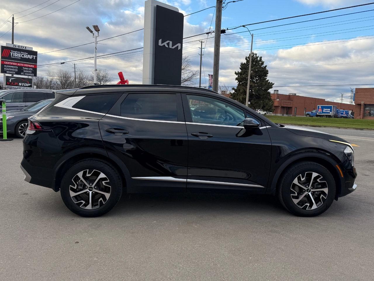 2024 Kia Sportage EX Pkg.   2,500lbs Towing Capacity   Heated Seats Photo