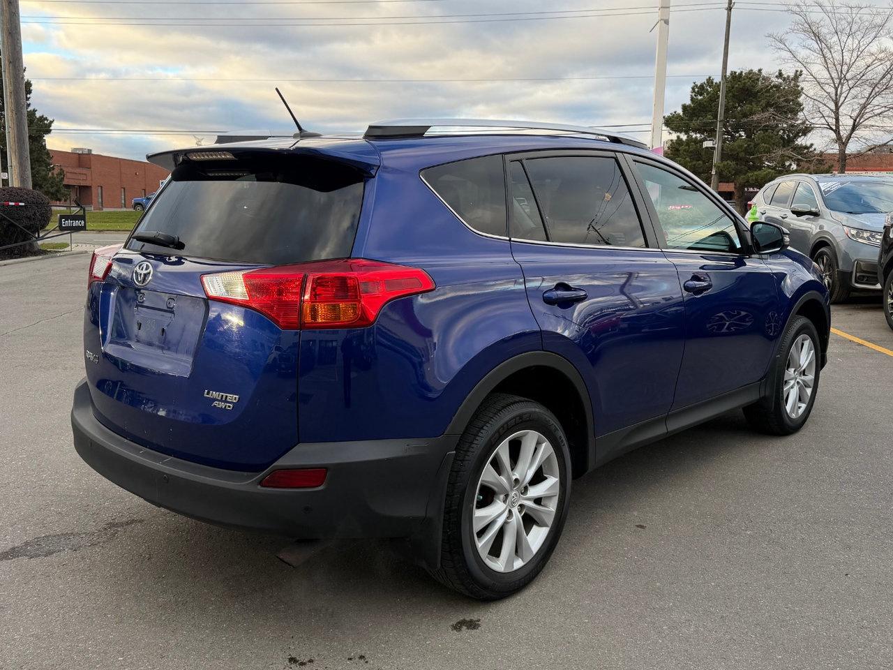 2015 Toyota RAV4 limited Pkg.   Heated Seats   Navigation Photo4