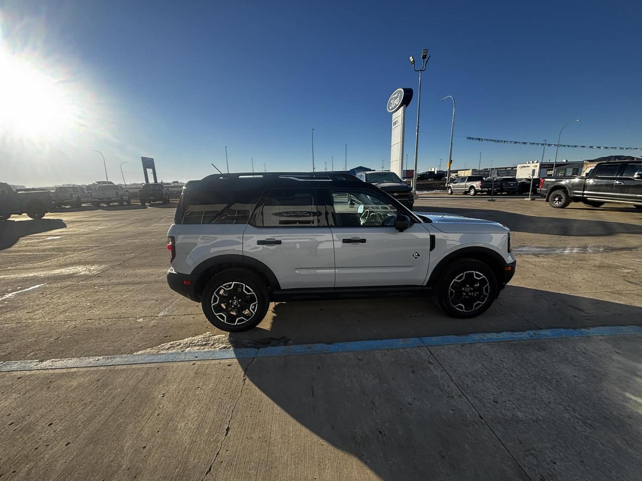 2026 Ford Bronco Sport Outer Banks 4x4 Photo3