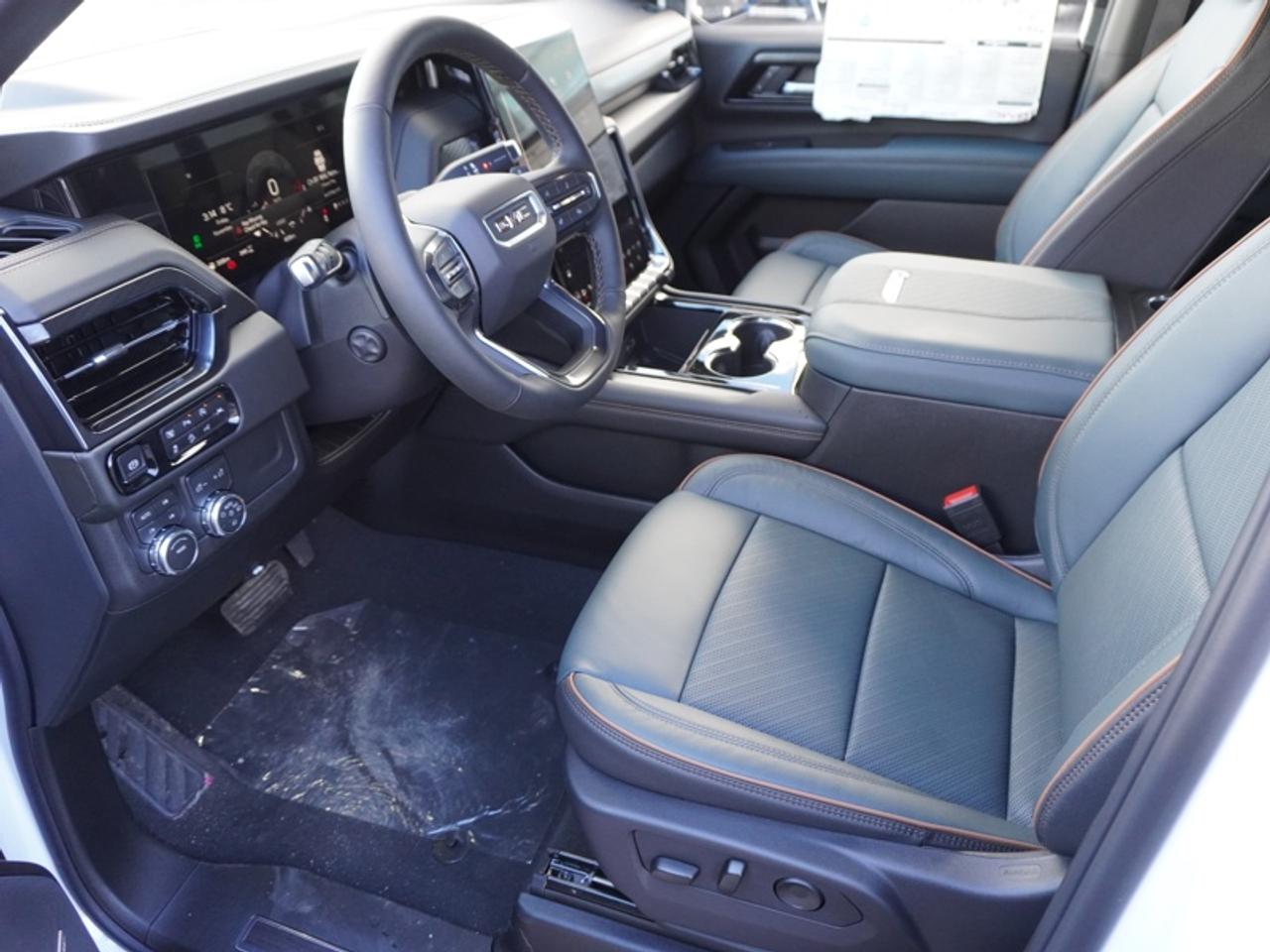 2026 GMC Yukon XL AT4  - Sunroof Photo