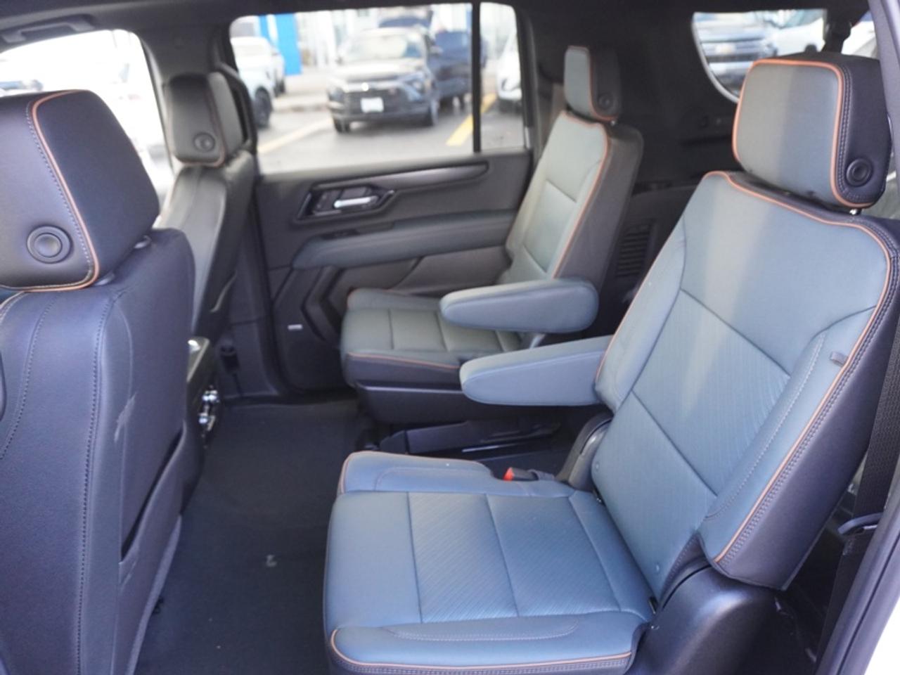 2026 GMC Yukon XL AT4  - Sunroof Photo