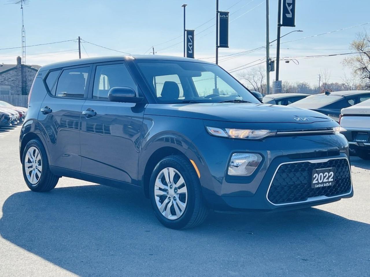 2022 Kia Soul LX Photo3