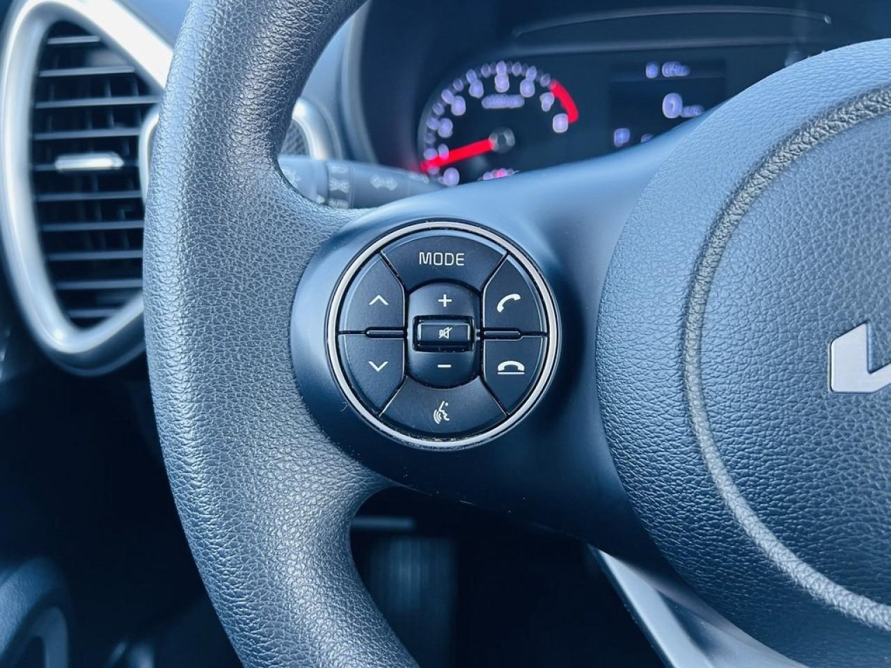 2022 Kia Soul LX Photo