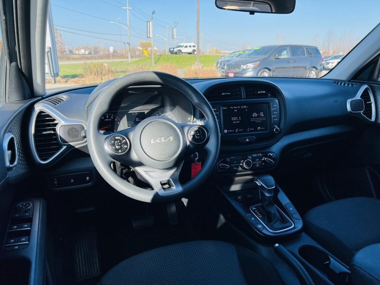 2022 Kia Soul LX Photo