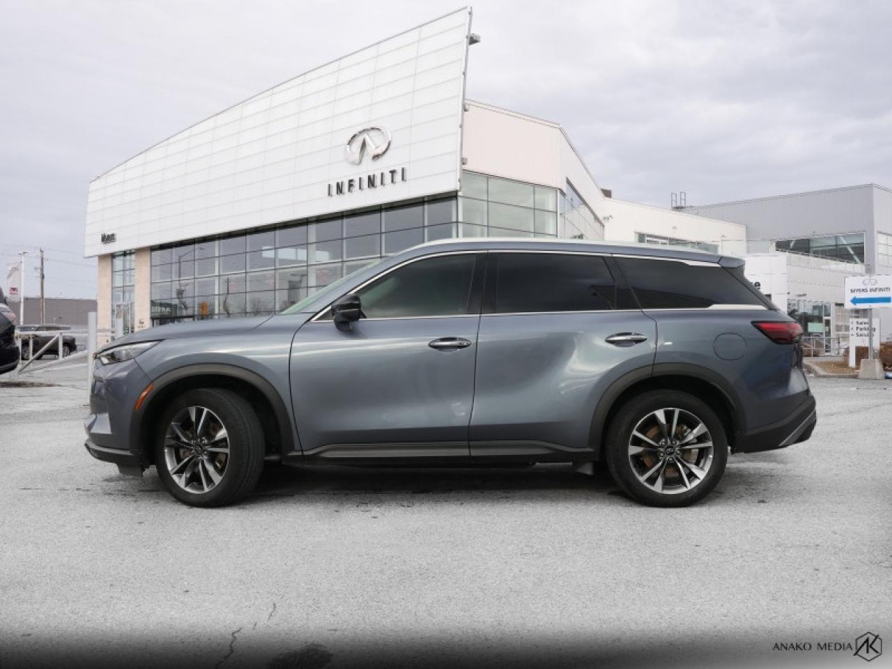 2023 Infiniti QX60 LUXE  - Certified - Leather Seats Photo