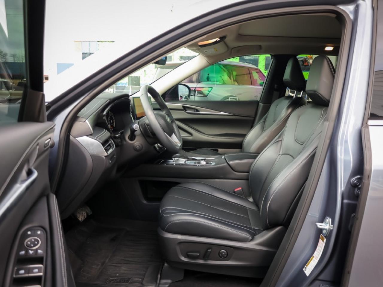 2023 Infiniti QX60 LUXE  - Certified - Leather Seats Photo