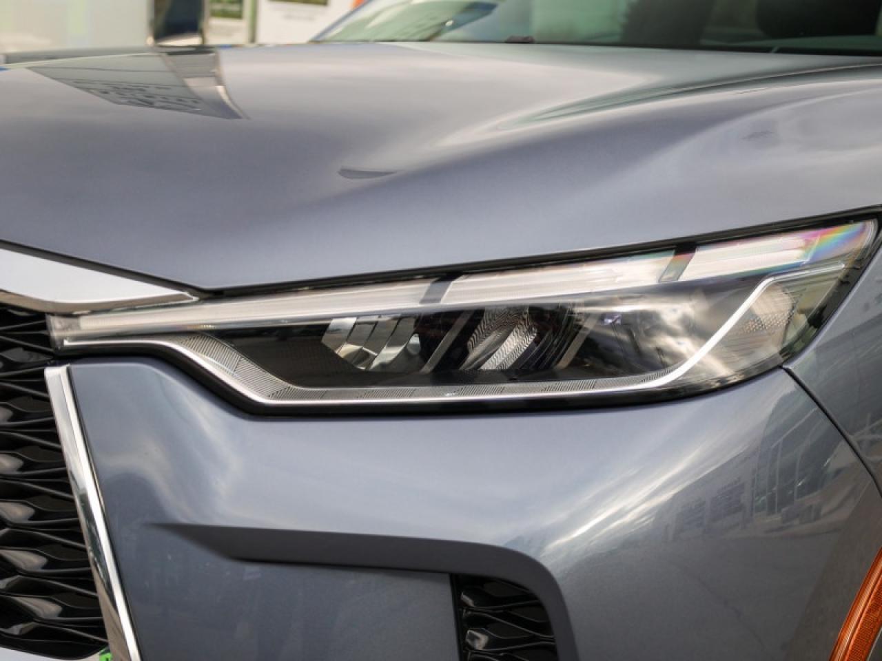 2023 Infiniti QX60 LUXE  - Certified - Leather Seats Photo