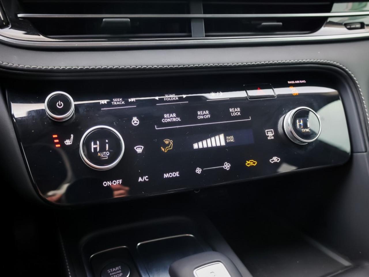 2023 Infiniti QX60 LUXE  - Certified - Leather Seats Photo