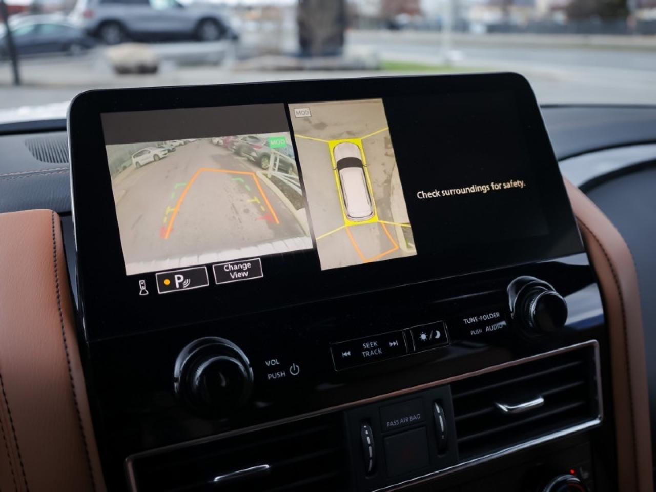 2024 Infiniti QX80 ProACTIVE 7-Passenger  - Leather Seats Photo