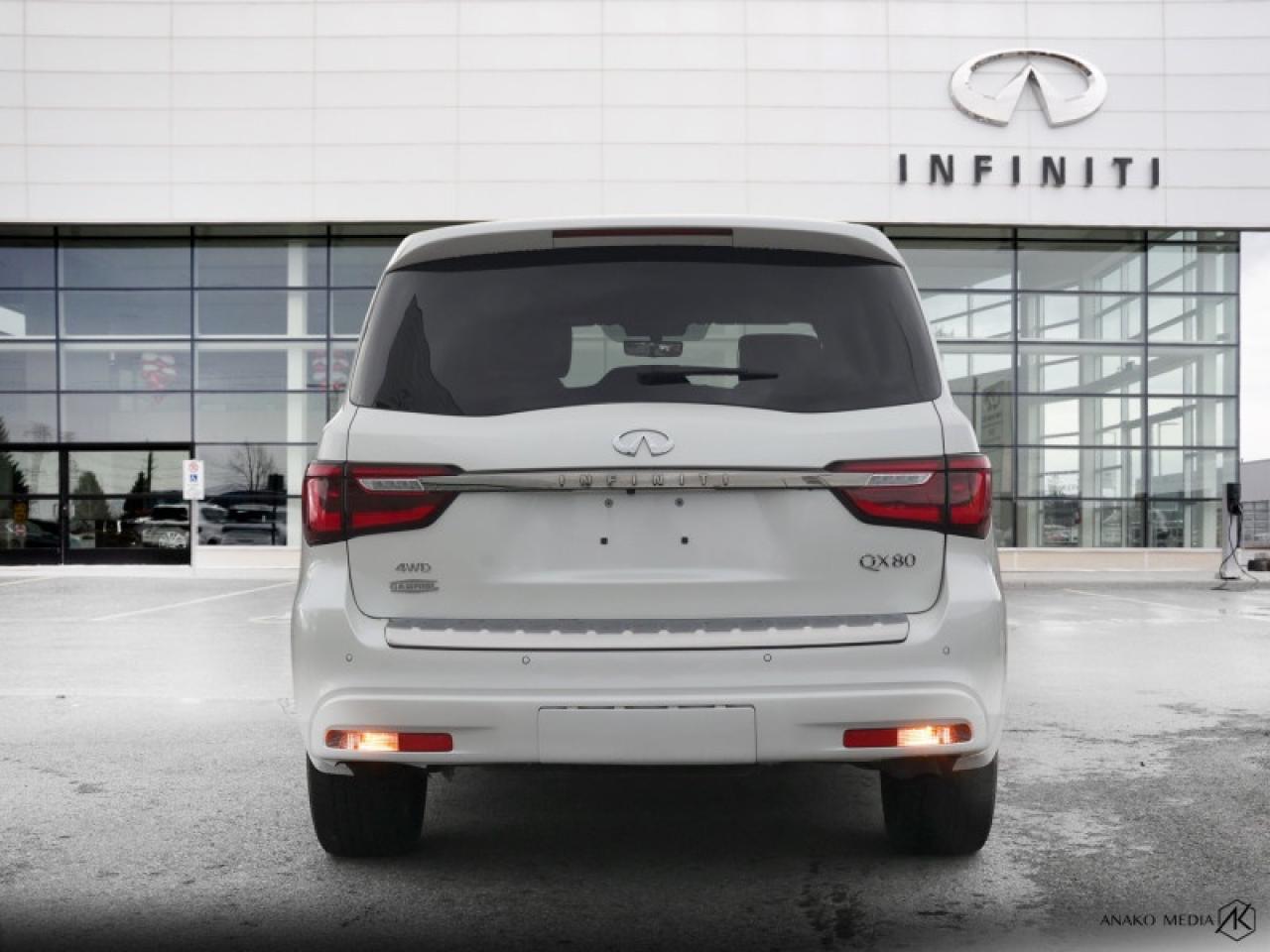 2024 Infiniti QX80 ProACTIVE 7-Passenger  - Leather Seats Photo2