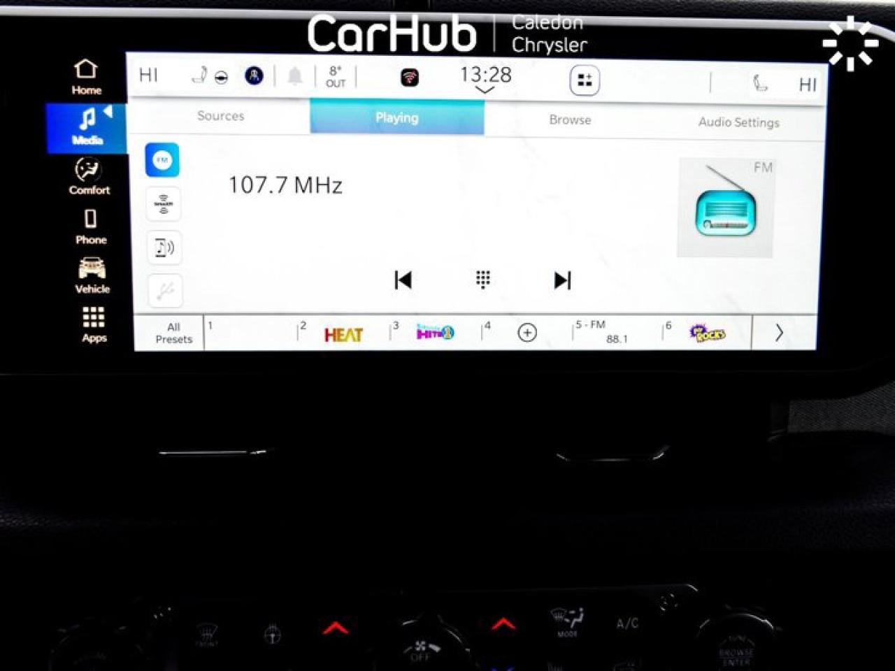 2024 Jeep Wrangler Sport S Photo