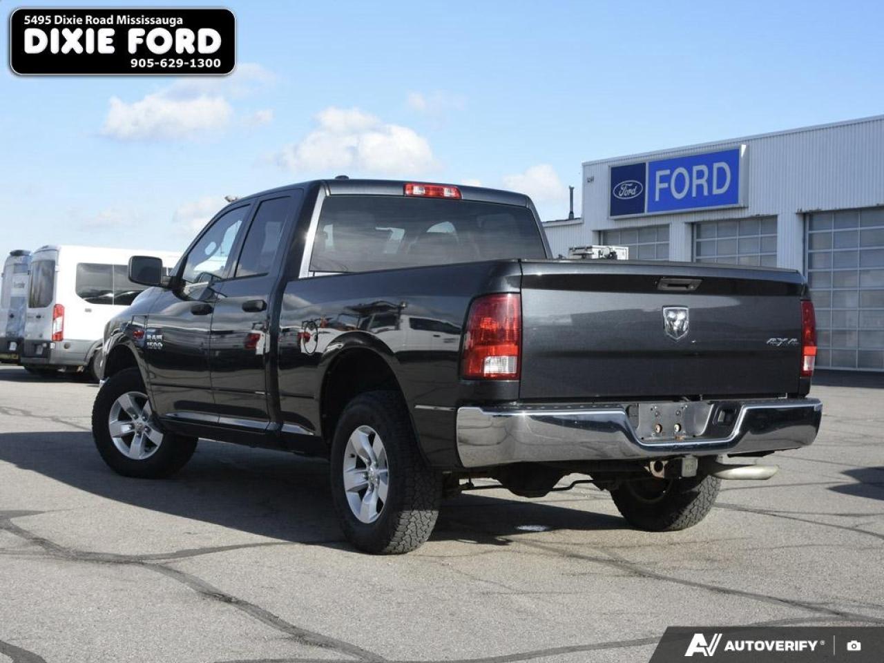 2014 RAM 1500 ST Photo