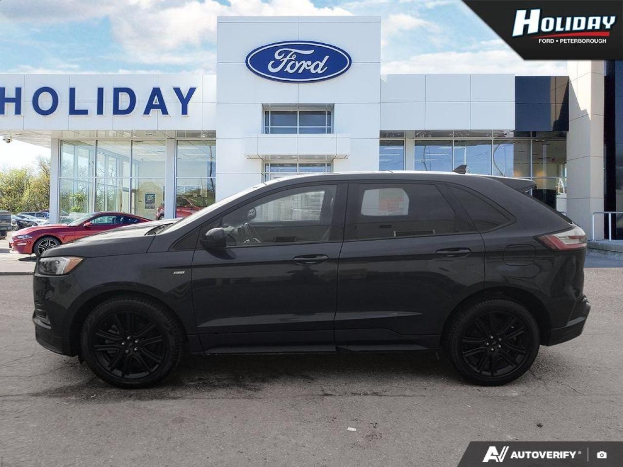 2022 Ford Edge ST Line Photo