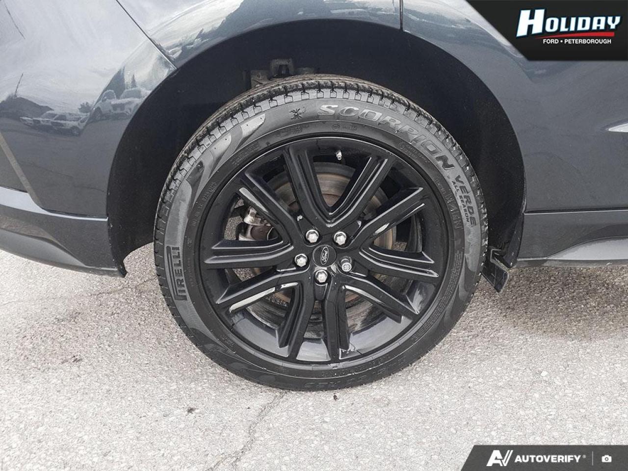 2022 Ford Edge ST Line Photo