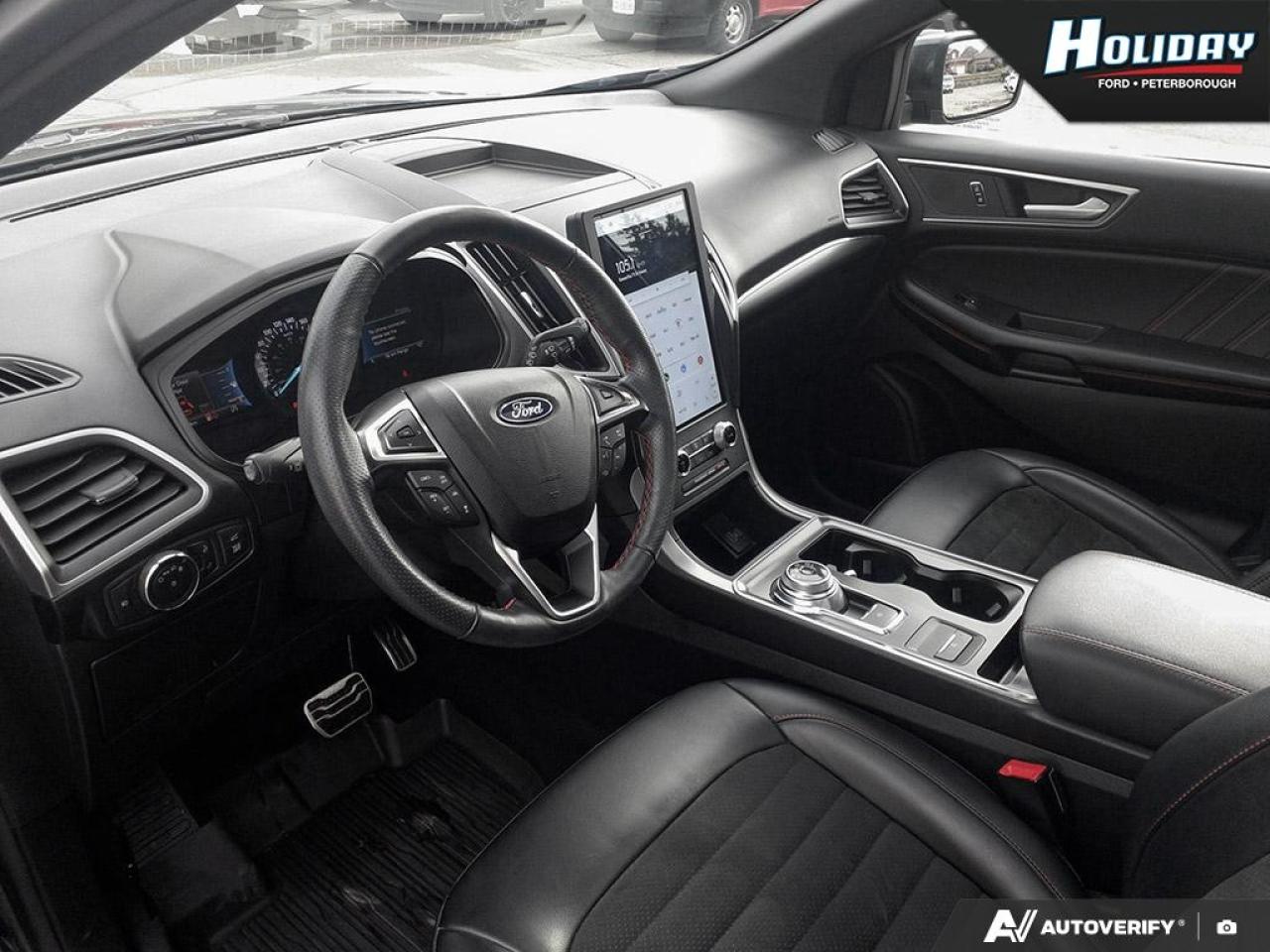 2022 Ford Edge ST Line Photo