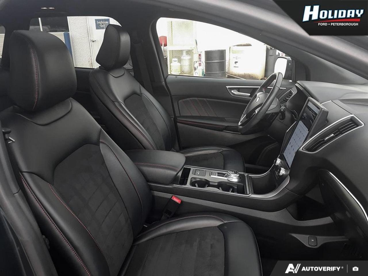 2022 Ford Edge ST Line Photo