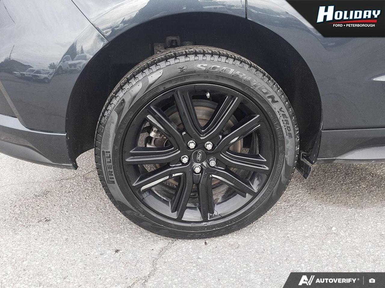 2022 Ford Edge ST Line Photo