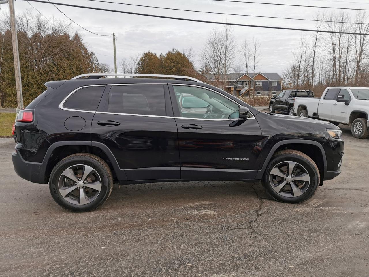 2019 Jeep Cherokee Limited - Photo #5