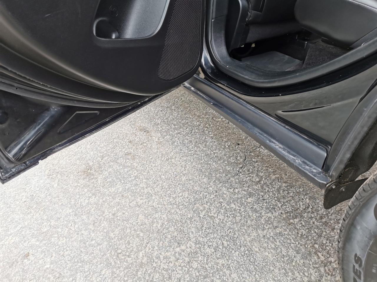 2019 Jeep Cherokee Limited - Photo #16