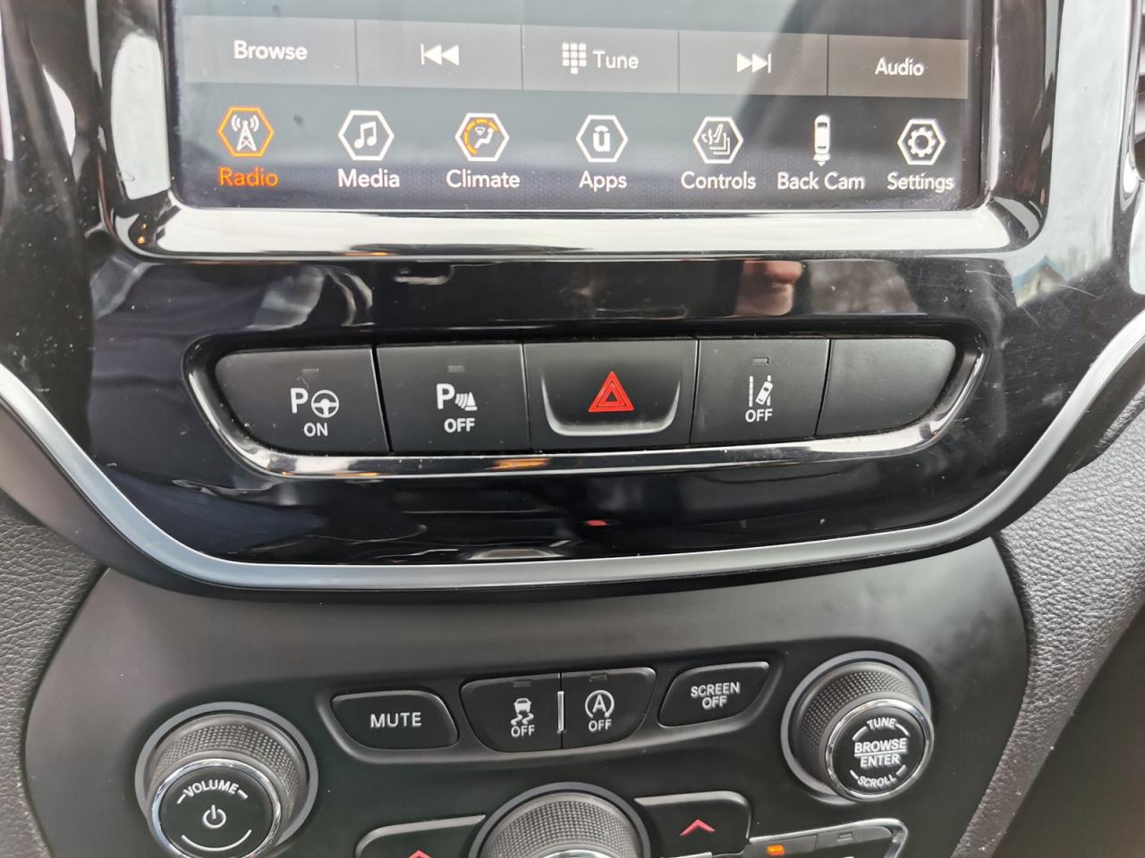 2019 Jeep Cherokee Limited Photo