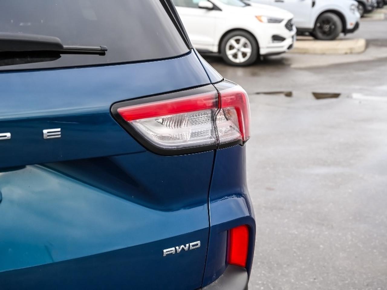 2020 Ford Escape SEL Photo