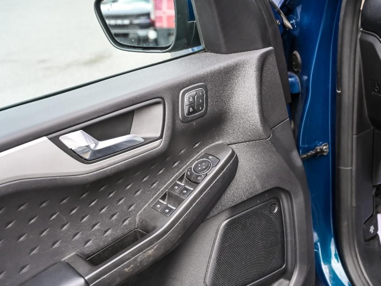 2020 Ford Escape SEL Photo