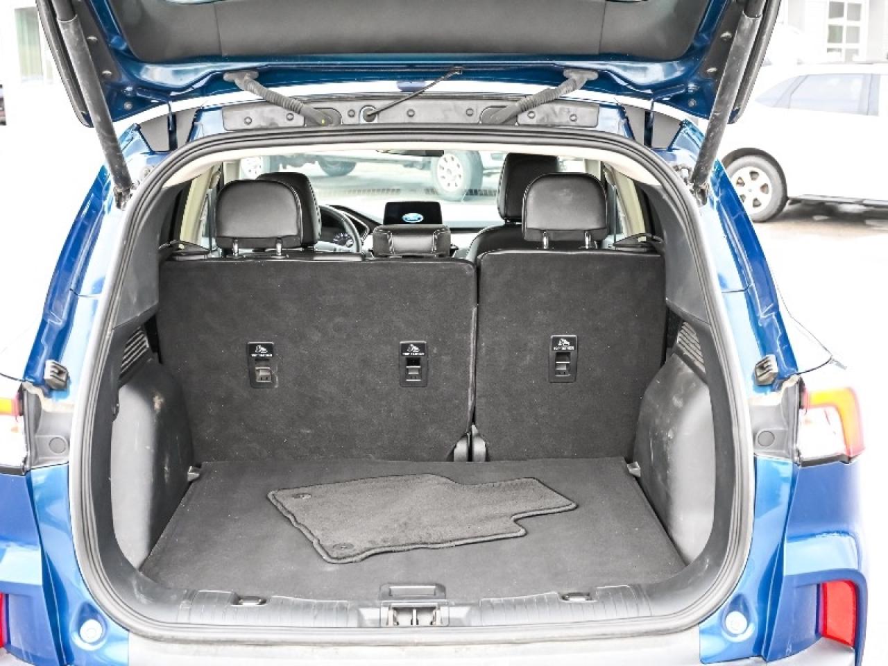 2020 Ford Escape SEL Photo