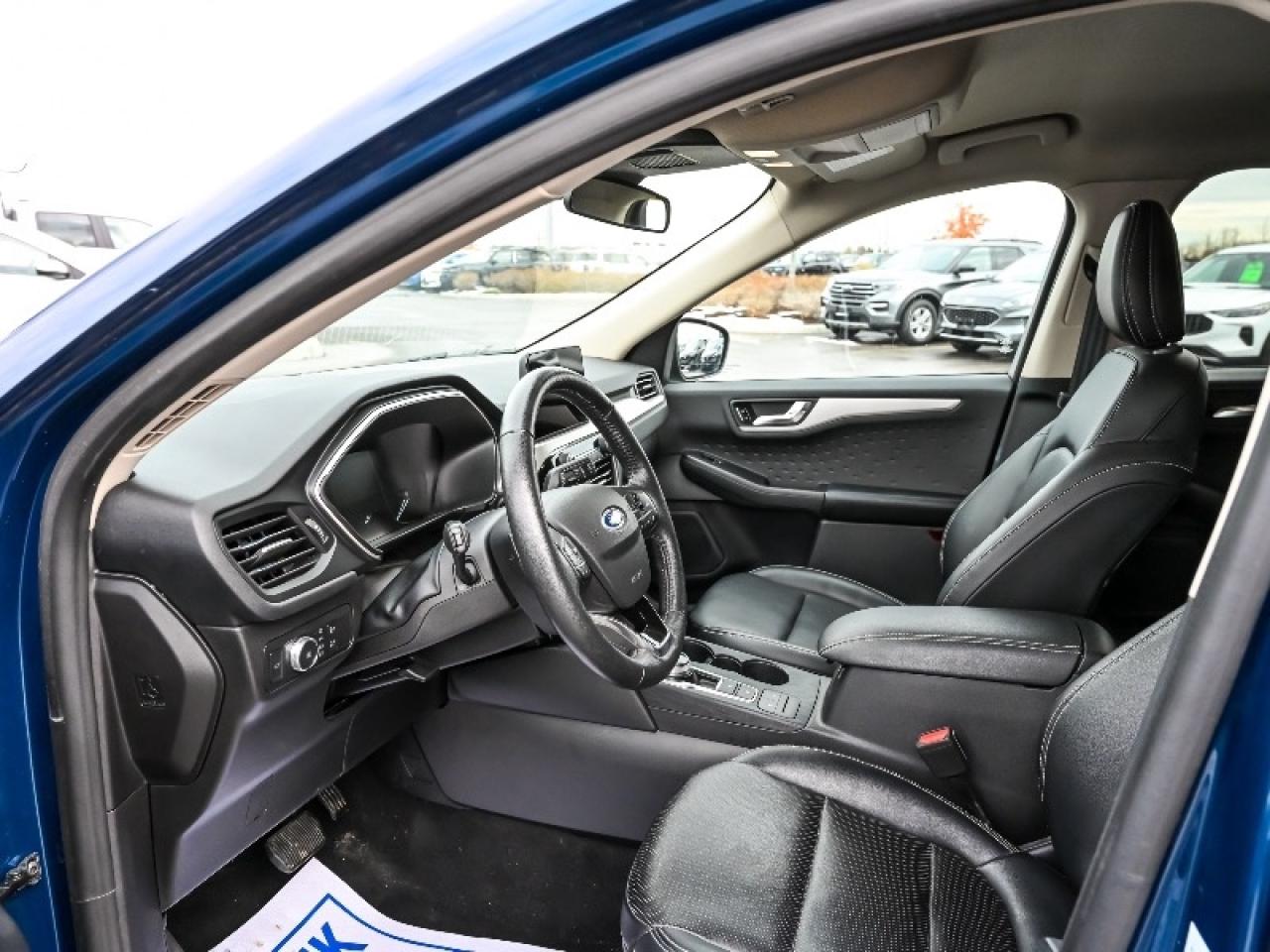 2020 Ford Escape SEL Photo