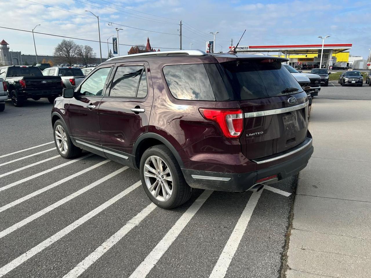 2019 Ford Explorer LIMITED Photo