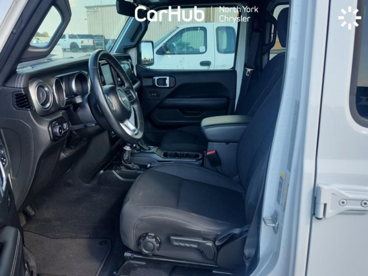 2023 Jeep Wrangler Sahara Photo4