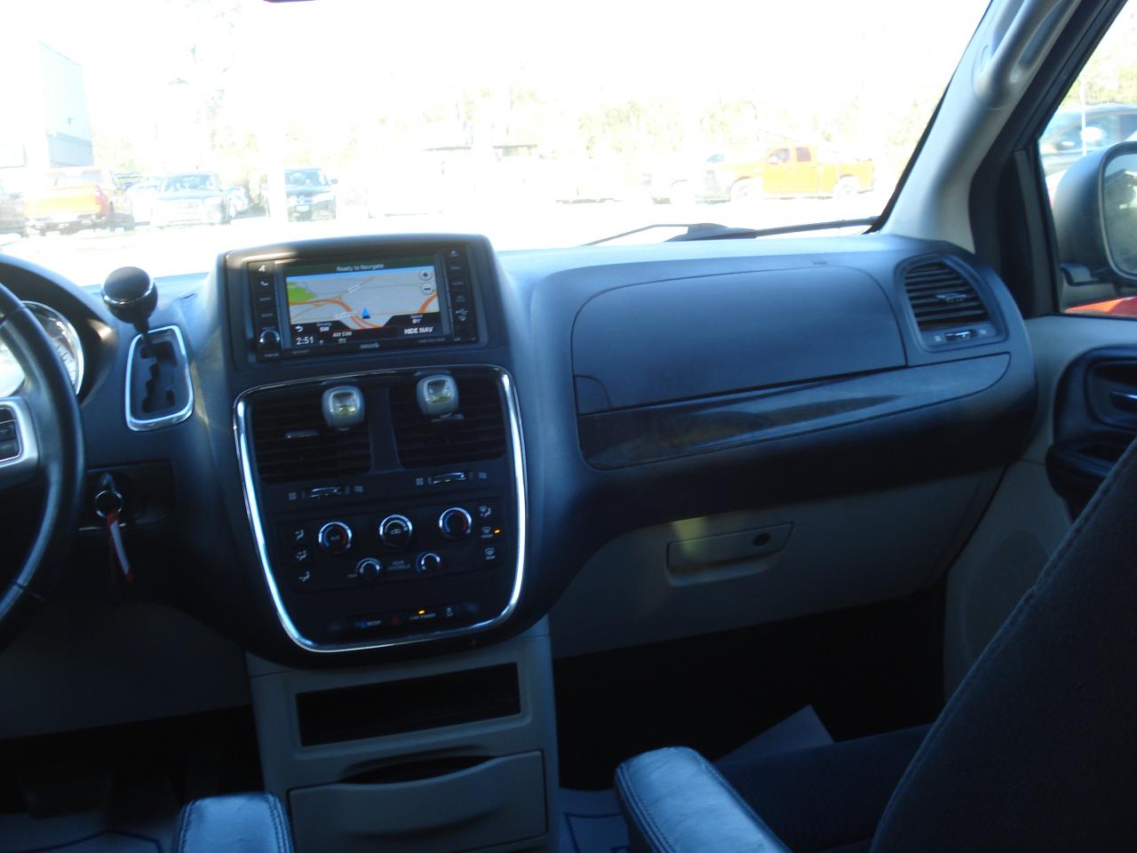 2014 Dodge Grand Caravan 4dr Wgn SXT Photo