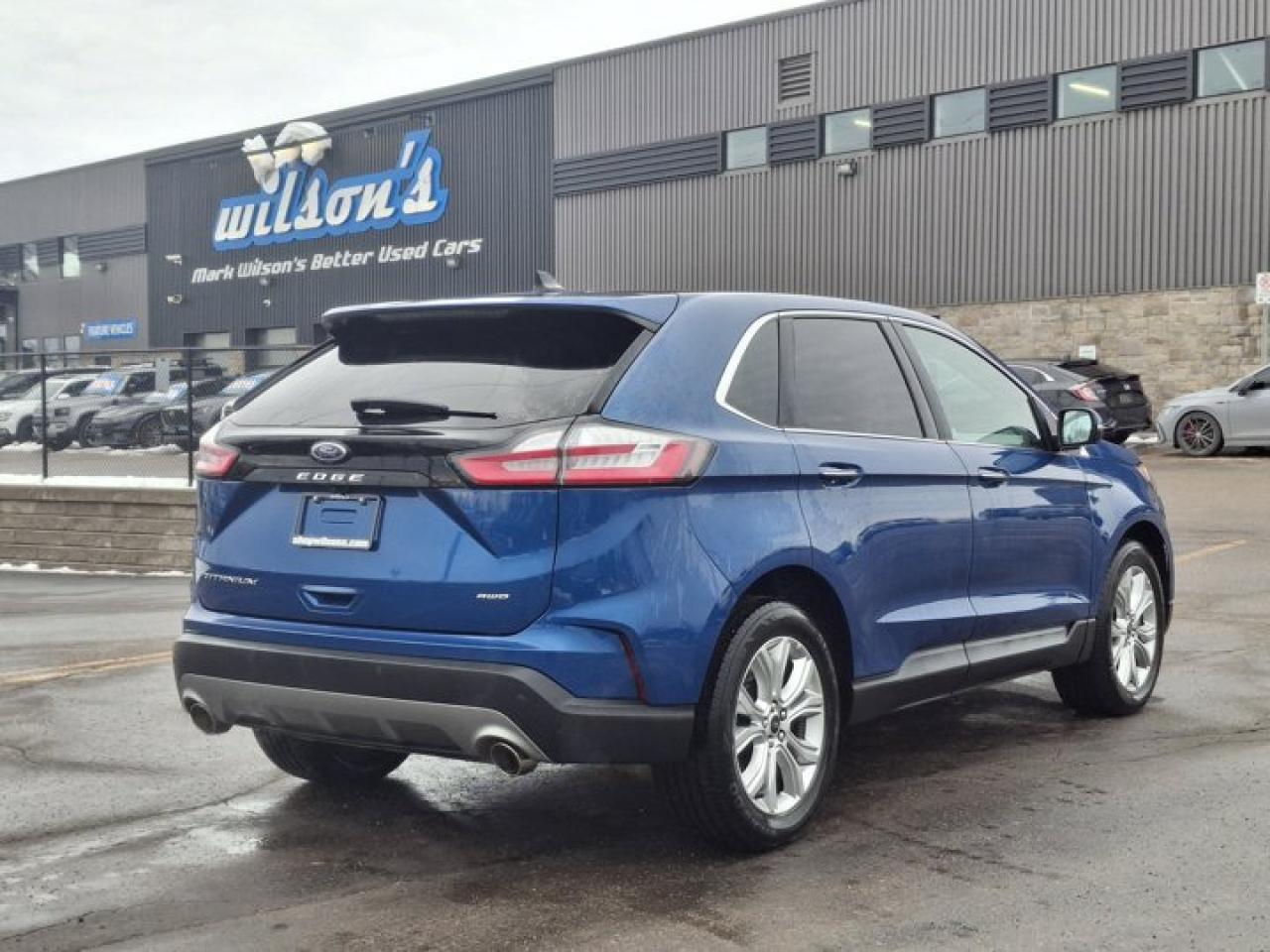 2023 Ford Edge Titanium AWD | Pano Roof | Leather | Heated Wheel + Seats | CarPlay + Android | Rear Cam and More ! Photo