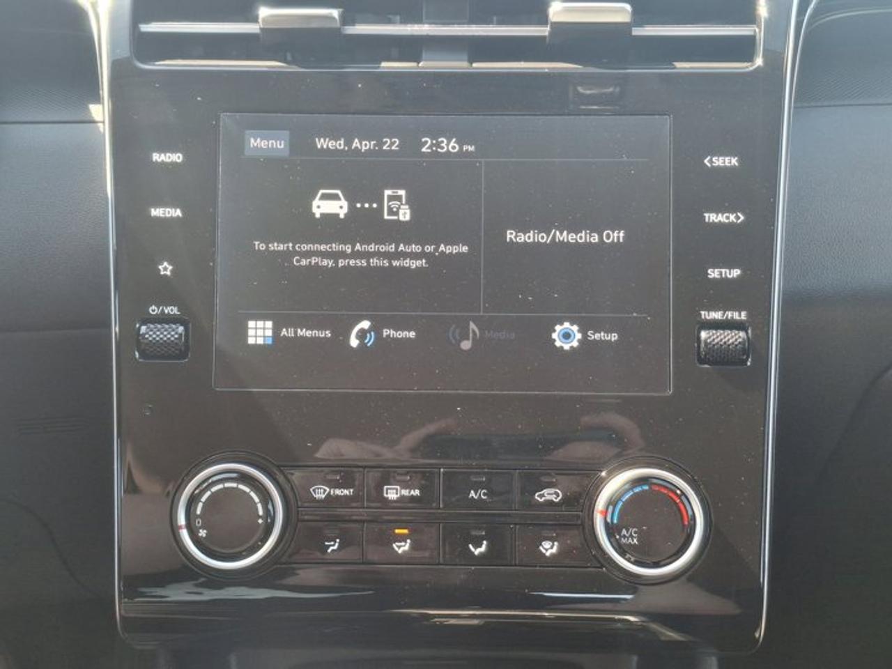 2023 Hyundai Tucson Essential AWD | Heated Seats | Carplay and Android Auto | Lane Departure and Assist | and More ! Photo