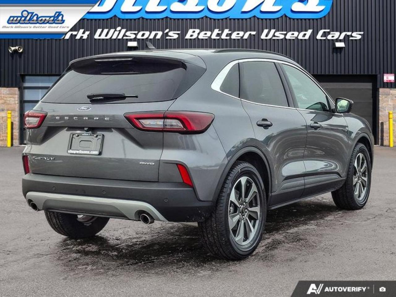 2024 Ford Escape Platinum AWD | 2.0L | PanoSunroof | Leather | 360 Camera | Adaptive Cruise | Heated Wheel & More ! Photo4