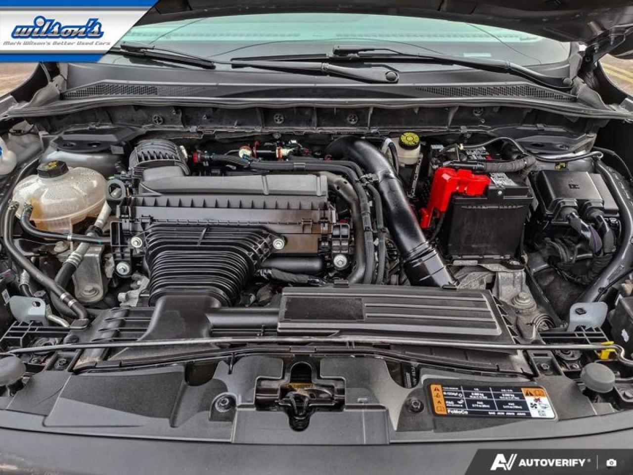 2024 Ford Escape Platinum AWD | 2.0L | PanoSunroof | Leather | 360 Camera | Adaptive Cruise | Heated Wheel & More ! Photo