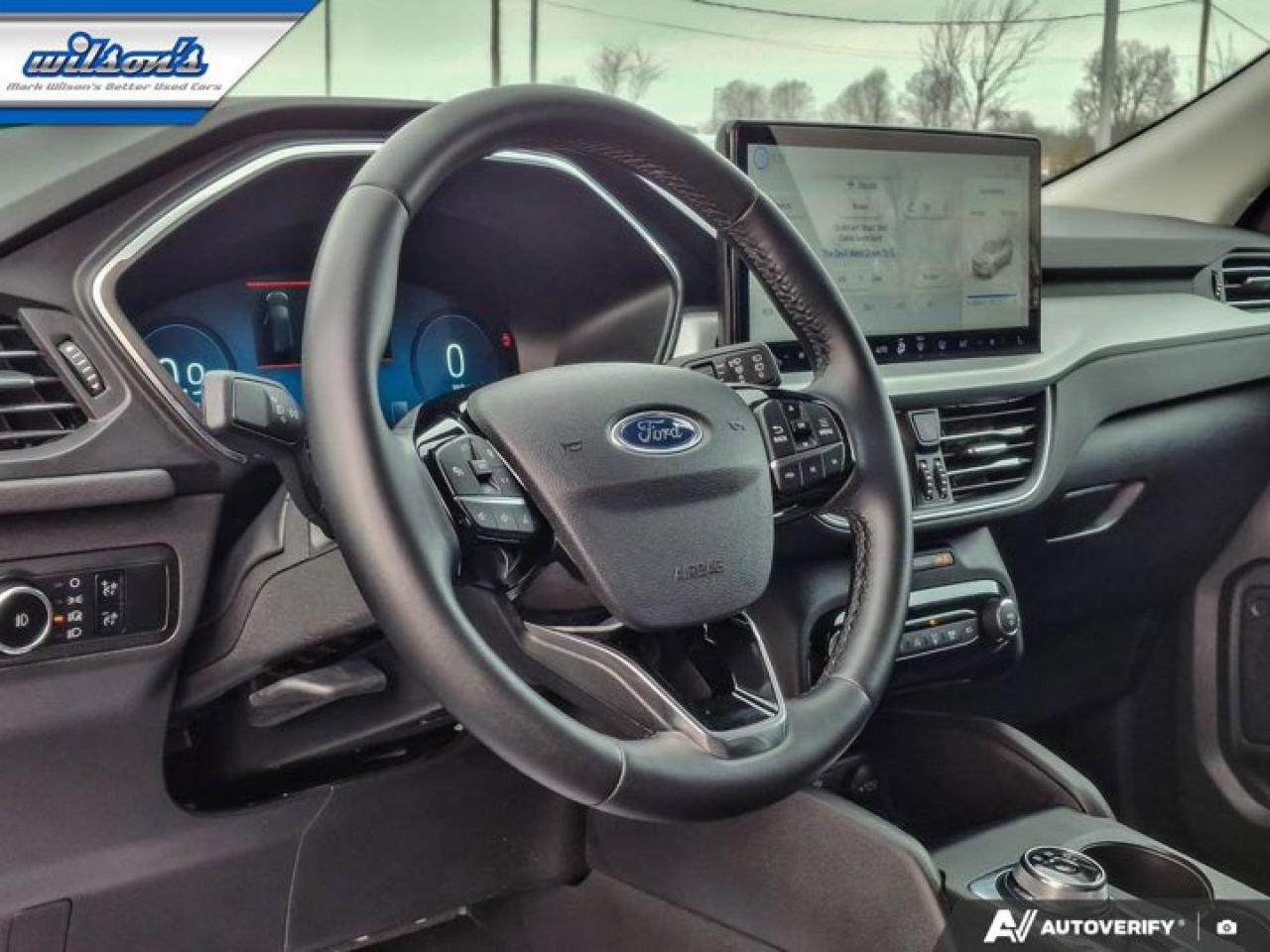 2024 Ford Escape Platinum AWD | 2.0L | PanoSunroof | Leather | 360 Camera | Adaptive Cruise | Heated Wheel & More ! Photo