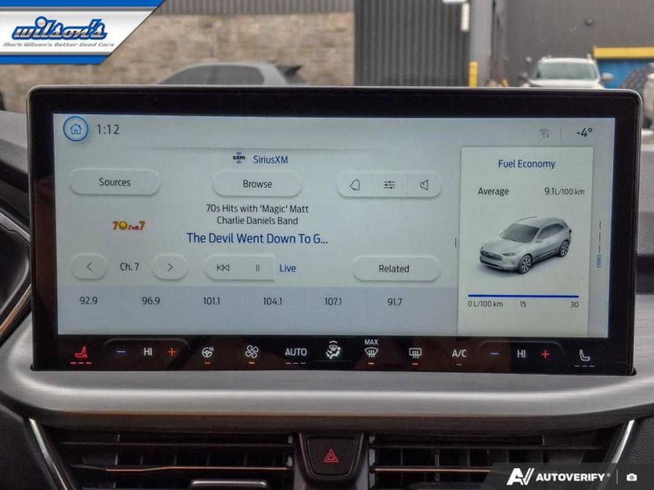 2024 Ford Escape Platinum AWD | 2.0L | PanoSunroof | Leather | 360 Camera | Adaptive Cruise | Heated Wheel & More ! Photo