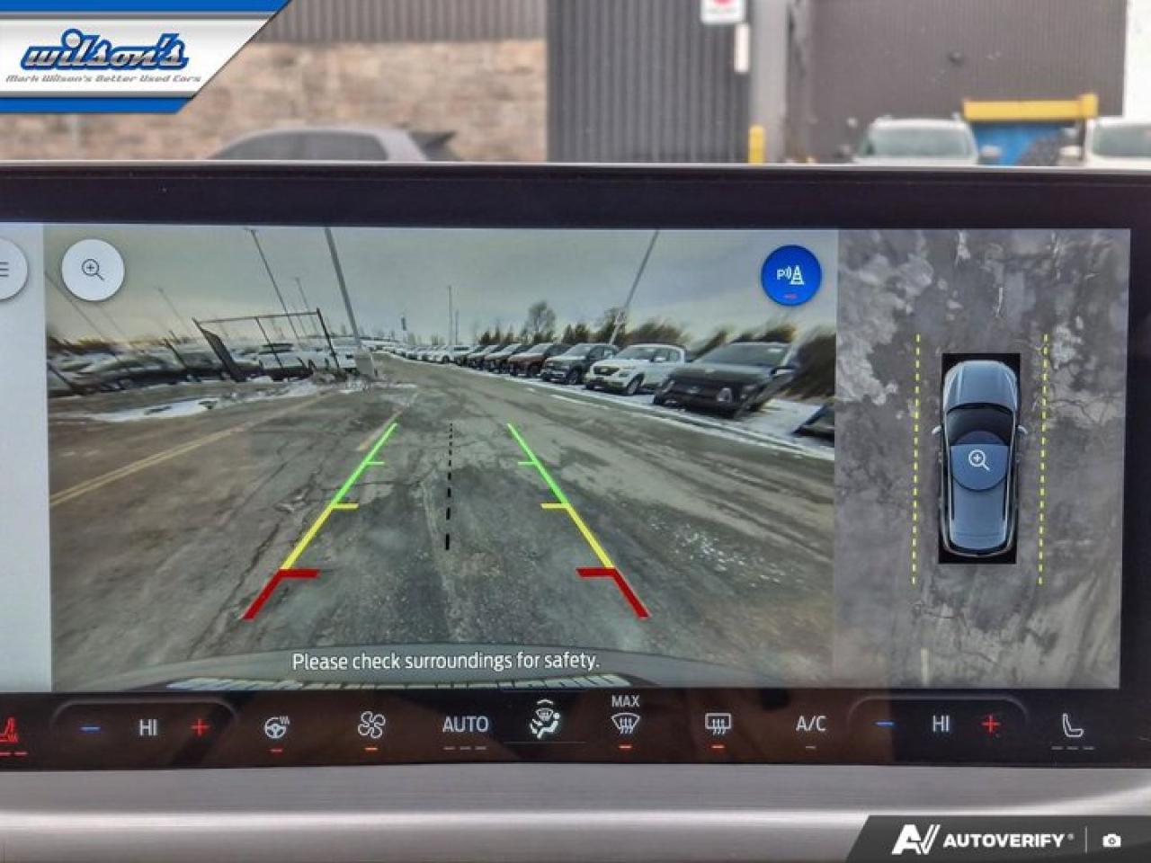 2024 Ford Escape Platinum AWD | 2.0L | PanoSunroof | Leather | 360 Camera | Adaptive Cruise | Heated Wheel & More ! Photo