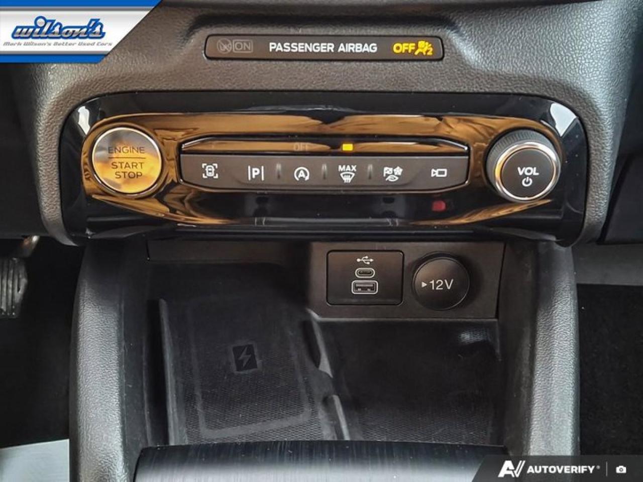 2024 Ford Escape Platinum AWD | 2.0L | PanoSunroof | Leather | 360 Camera | Adaptive Cruise | Heated Wheel & More ! Photo