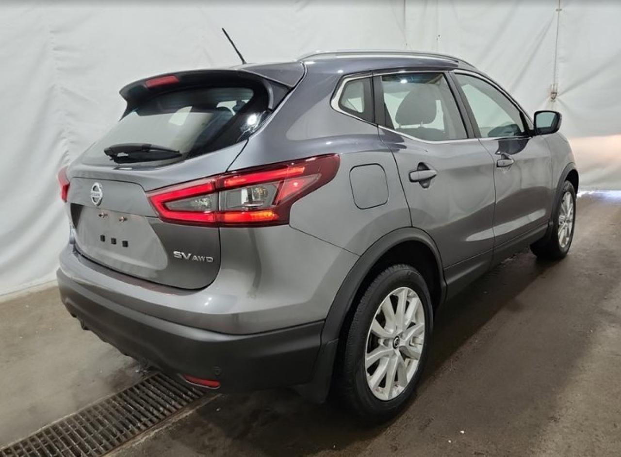 2023 Nissan Qashqai SV AWD | Sunroof | Heated Seats + Steering | CarPlay | Remote Start | Keyless Entry | and More ! Photo3