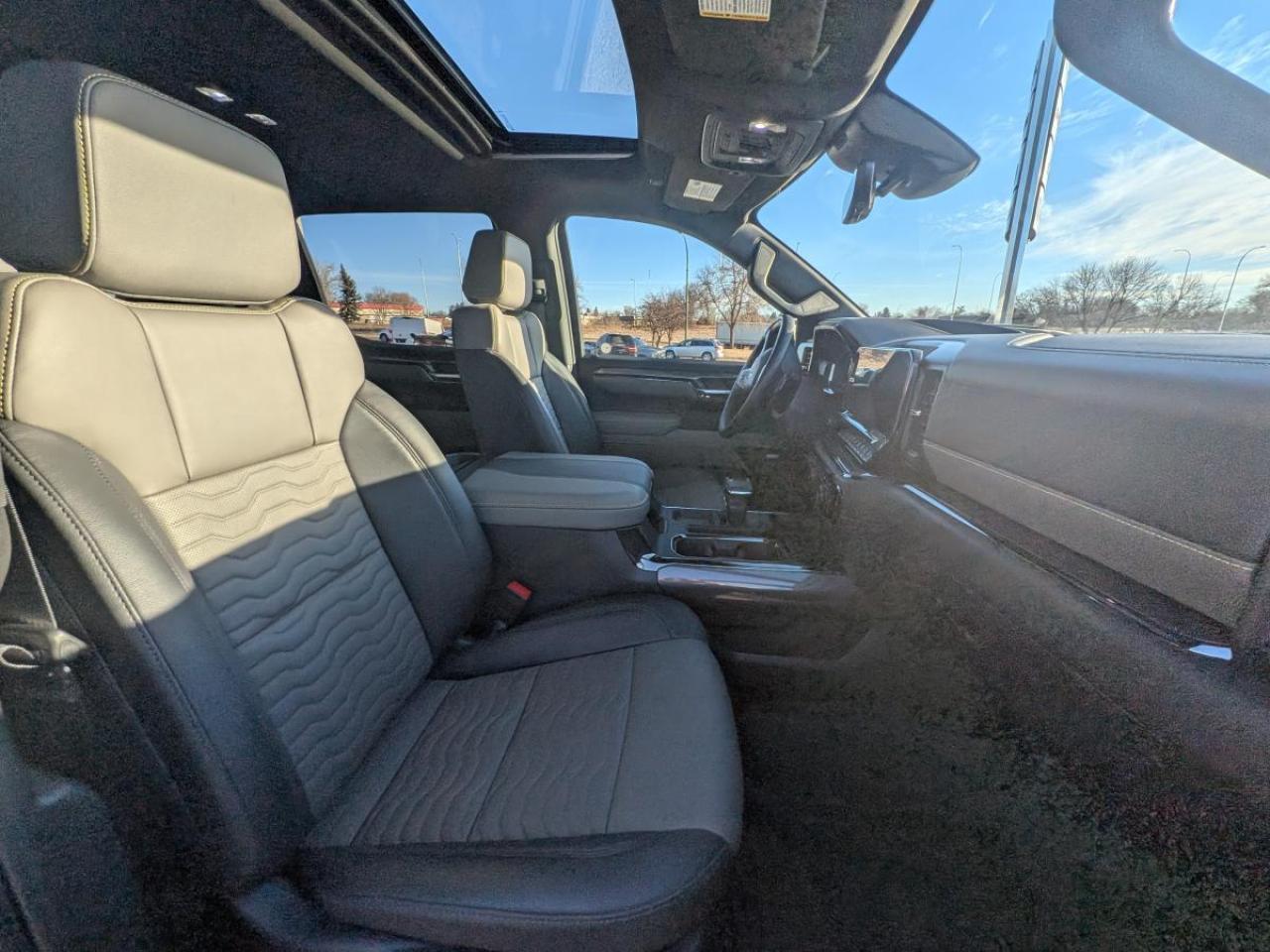 2025 Chevrolet Silverado 1500 4WD Crew Cab 147" ZR2 Photo3